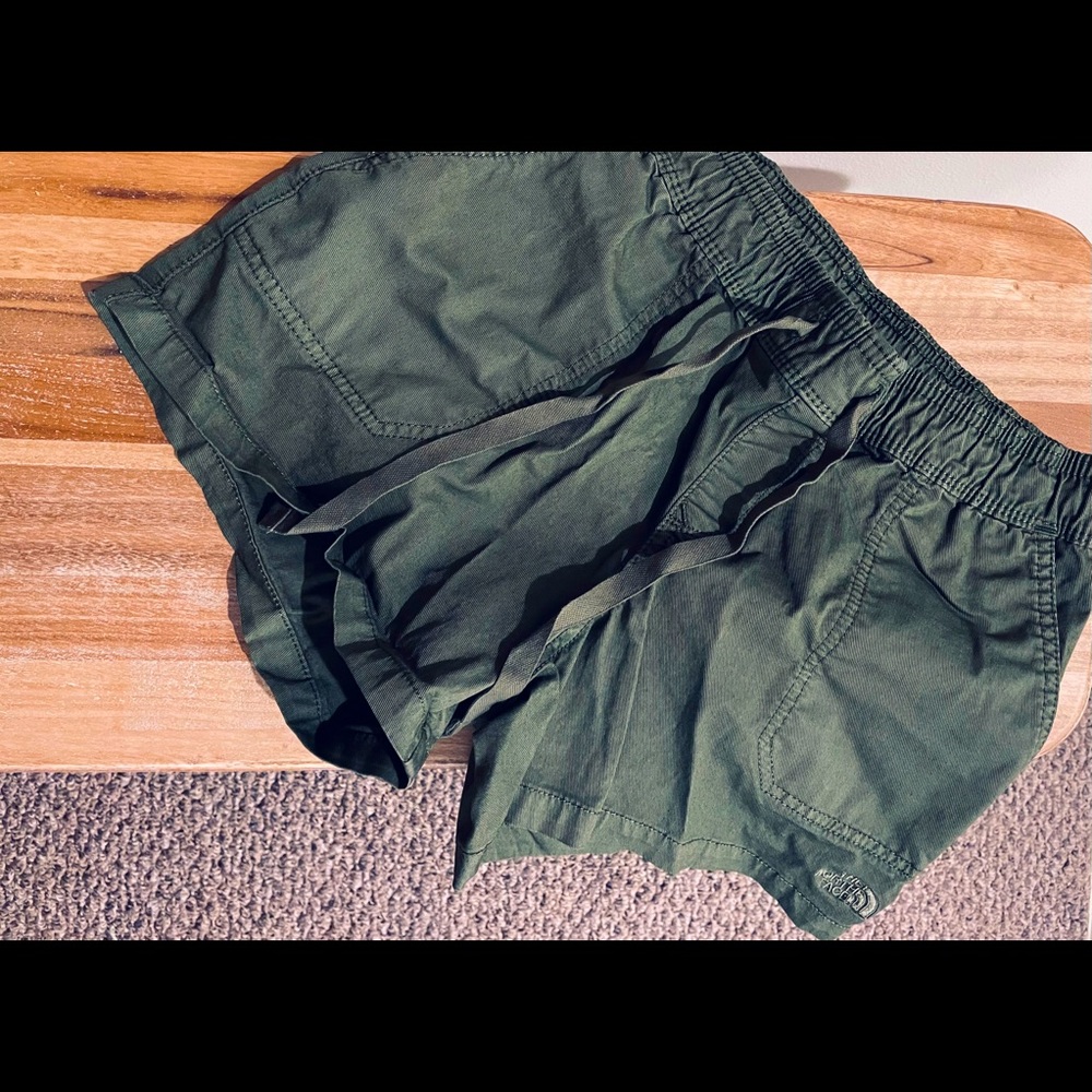 The North Face Hiking shorts size small women’s